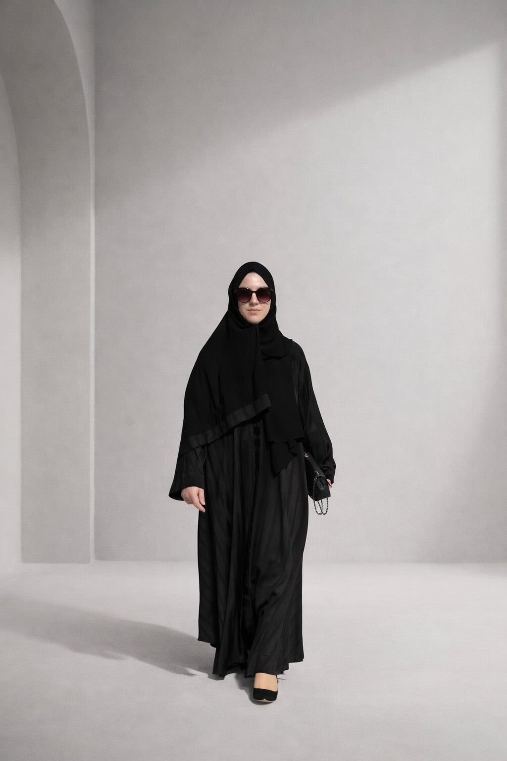 Black Sahra Abaya