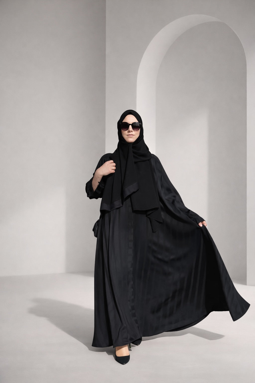 Black Sahra Abaya