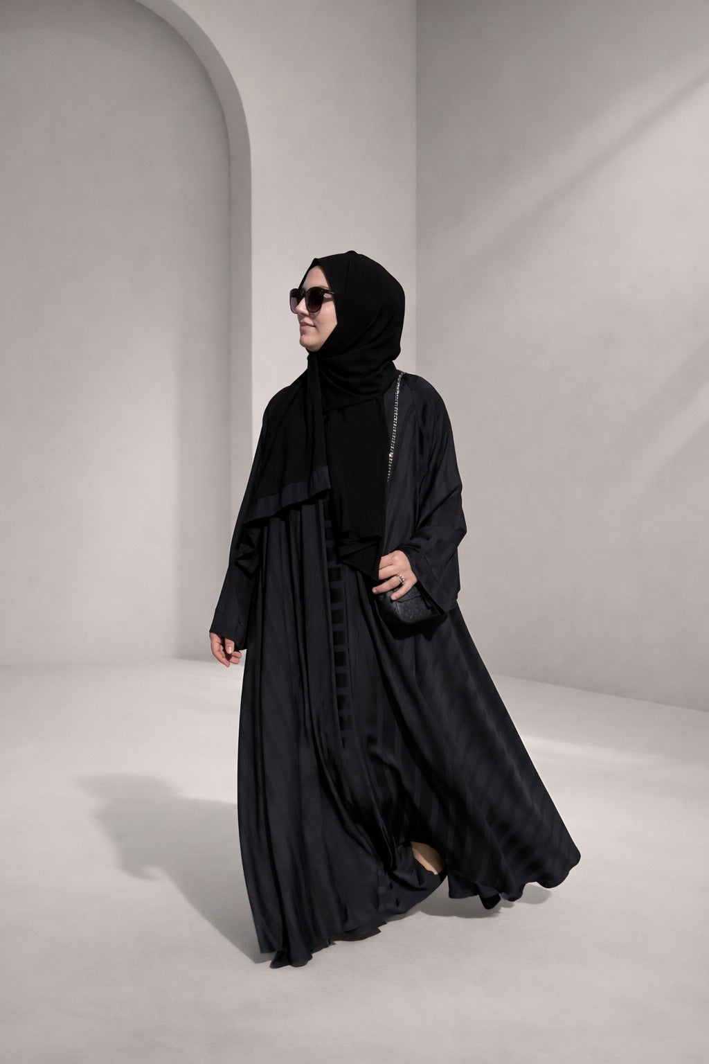 Black Sahra Abaya