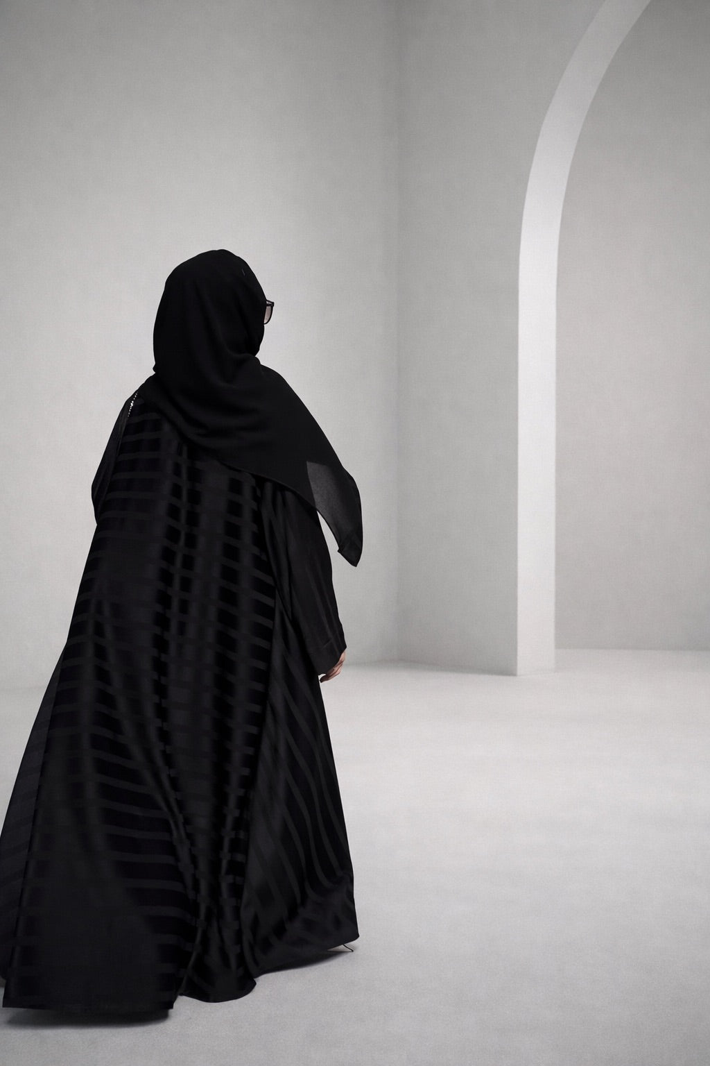 Black Sahra Abaya