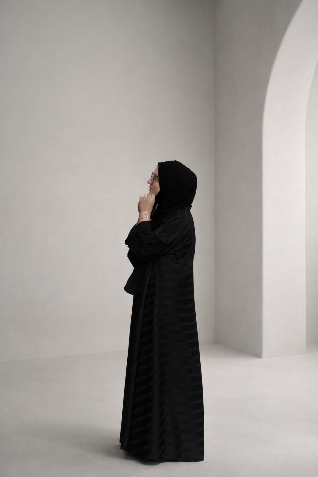 Black Sahra Abaya