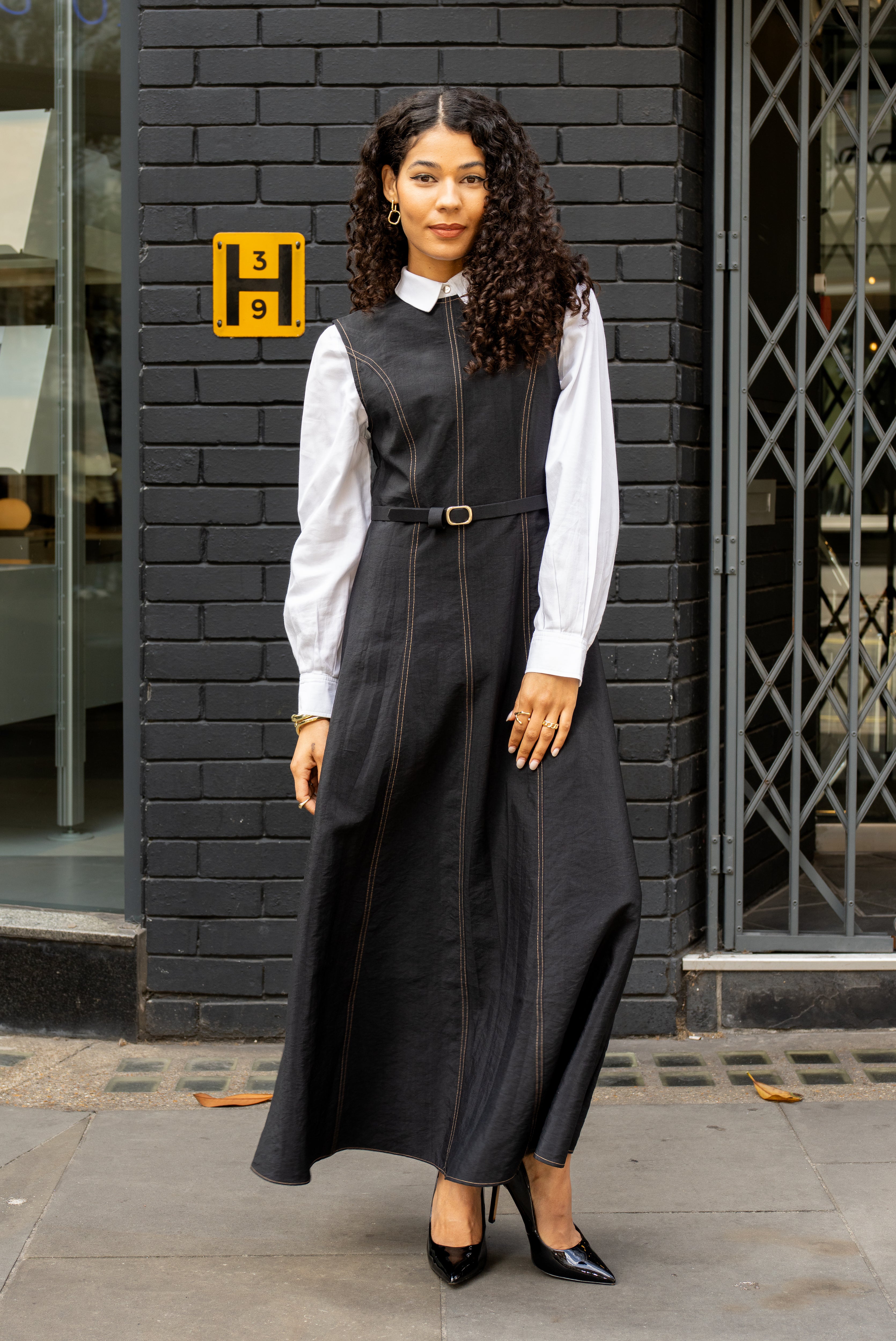 Black Sleeveless Fitted Maxi Dress With Belt